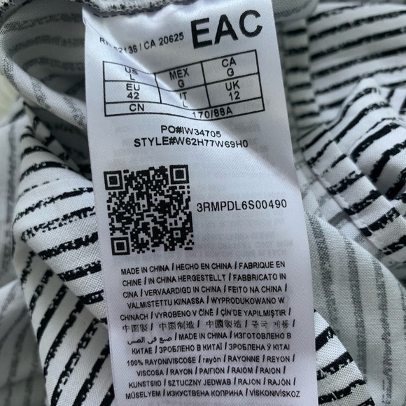 Guess - Striped Black and White Sleeveless Top - Size XS - Picture 4 of 4